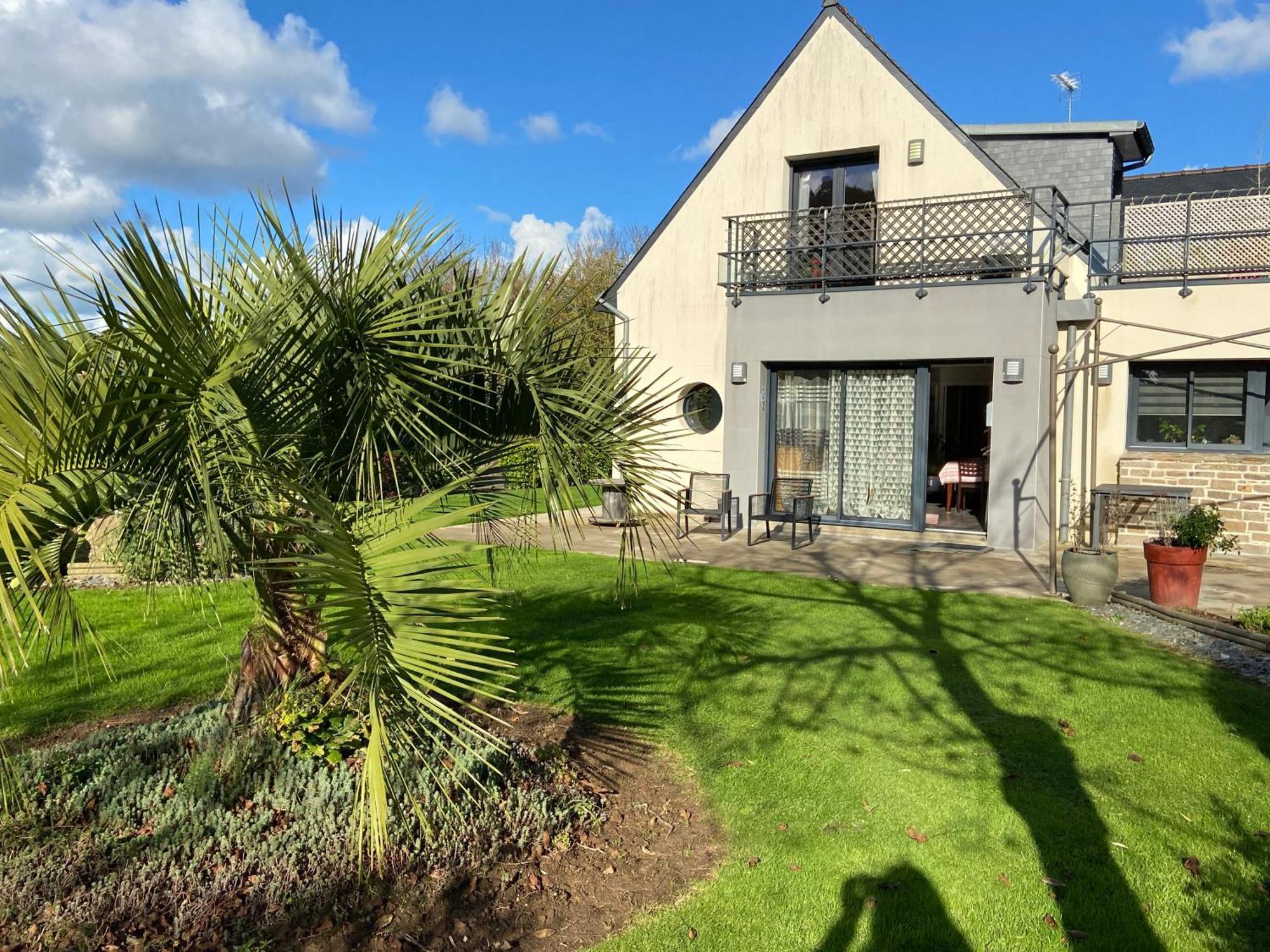 Cote De Granit Rose 3 Personnes Holiday home